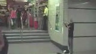Busker Hugs not Drugs (zsganga)