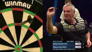 Madars Razma v Wayne Jones | International Darts Open 2022 | Round 1