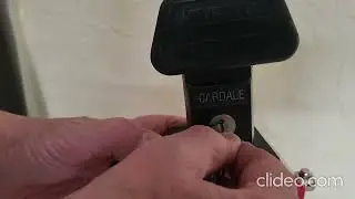 (106) Ручка гаражных ворот Cardale (как она работает и как открывается)