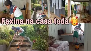 Post-party cleaning at home 🏠