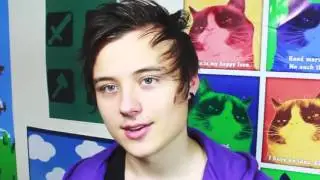 КАК Я ИГРАТЬ В ЕТО ???? EONEGAY CHANNLEL