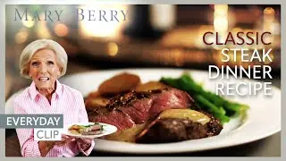 Классический стейк со сливочно-перечным соусом | Mary Berry Everyday | Mary Berry