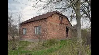 Ktoś nie chciał żebym zszedł do piwnicy tego opuszczonego domu.