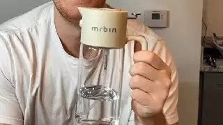MRBIN 2 in 1 Olive Oil Dispenser Spray and Pour, 550ml 18 5oz Food Grade Glass Avocado Mist Bottle