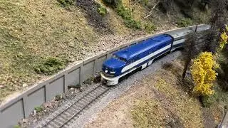 Watch This Classic MoPac Alco PA Roll Through Autumn Scenery on an HO Scale Layout