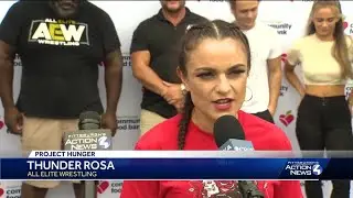 AEW wrestling stars lend a hand at Pittsburgh food bank