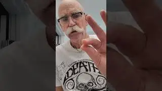 Укладка с помощью воска для усов Death Grip OG