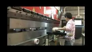 Door-frame Bending Demo./ Yeh Chiun Industrial Co., (曄俊工業)