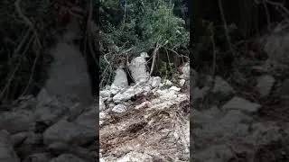 Jalan trans Papua barat Bintuni menuju distrik mostim dan mosutra
