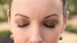 How To Wear a Smokey Eye || KIN BEAUTY