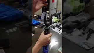 Air hammer quick release chisel holder
