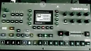Elektron Octatrack Mk2 produced Trap Beat.