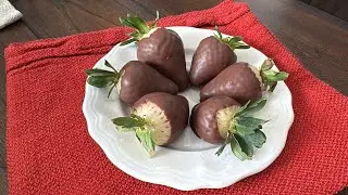 How to make Chocolate Magic Shell - Chocolate Covered Strawberries