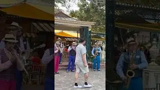 Disneyland 2025 Jambalaya Jazz Band New Orleans Square Music People Watching Walt Disney 70th Fun