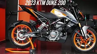 2023 KTM Duke 200 New Dark Silver Metallic Cinematic Walkaround Review