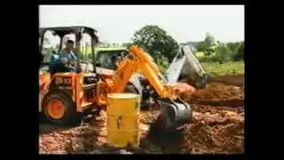 Miniretroexcavadora JCB 1CX vs Minicargador con Implemento