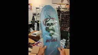 Еще больше золота 80-х в коробке в #skateboardinghalloffame #skateboarding #museum