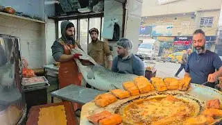 Mosul atmosphere before Ramadan | Street food in Iraq | Cutting up and cleaning a giant whale