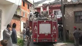 BALIKESİR BİGADİÇ IŞIKLAR KÖYÜNDE EV YANGINI.mpg