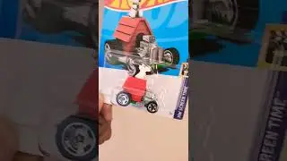 Hot Wheels Snoopy #diecast #hotwheels #diecastcars #snoopy #peanuts #shortsfeed #car #shorts #cars