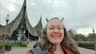 The Efteling at Halloween! Gluten free pancakes, fairytales and loads of fun!
