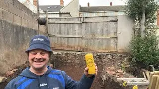 LIVE!!! Man Fills A Skip With Soil (whilst Enjoying A Friday Afternoon Beer)