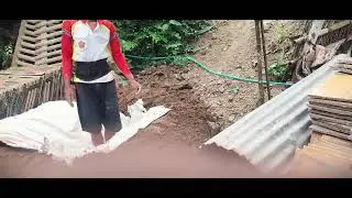 Traditional Bamboo Splitting Technique by Village Man #RuralAgriculture #TraditionalFarming