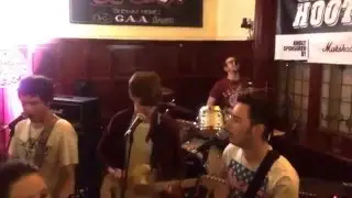 Sisteray - A Wise Man Said (new single) @ Hanwell Hootie (Phil Taggart and Clara Michel dedication)