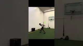 This is how Dwight Howard used penultimate step  technique to jump over someone ! ￼
