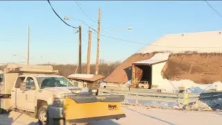 ‘Dangerous': Thick ice makes roads slippery and forces residents to stay home | NBC4 Washington