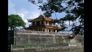 Hue Citadel - Tu Phuong Vo Su Pavillion