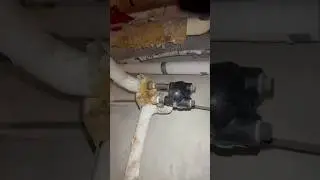 Замена конденсатоотводчика #подвал #котельная