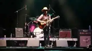 Ryan Bingham performs 