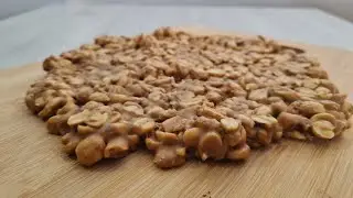 Chikki / Gachchak, sweet Indian treat for winters