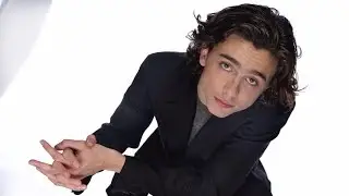 Timoth&eacute;e Chalamet Personal info  Height, Weight, Age, Bio, body, Hair style, Tattoo, Net Worth & Wik