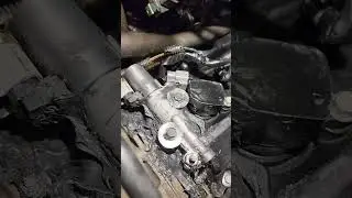 Bad VVT SOLINIOD LEAK.STRIPPED BOLTS.Over Kill use w/PERMATEX OIL RESISTANT.STOPPED LEAK 👍 👌