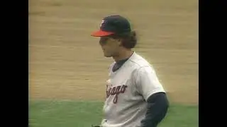 Sandy Alomar Jr's first Cleveland Home Run. CLE vs CWS (4-21-1990)