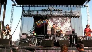 RODNEY HOTROD PARKER PERFORMS 