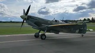 Aero Legends Fly with a Spitfire VIP flight