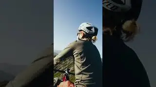Sina Frei ganz oben auf den Trails von Davos Klosters 🚵&zwj;♀️⛰️
