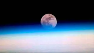 Moon size verses Earth size in photographs prove NASA is hoaxing..