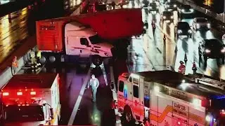 Traffic snarled after trailer-tractor crash in Broward County