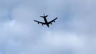 Atlas Air 747-409F landing Toronto November 8, 2025