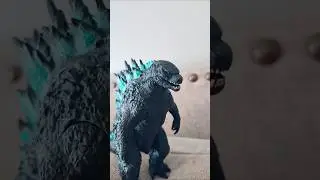 GODZILLA VS MOTHRA BUT NO VIOLENCE!? #godzilla #mothra #shorts #funny #trending #memes #fyp #viral