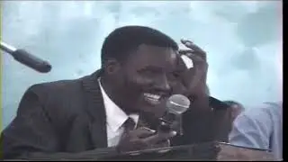 Quran na Biblia ni kipi kitabu cha Menyezi Mungu.Ust.Mwaipopo,Shk.Kinyogoli na Shk.Mazinge pt3