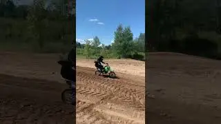 Pit bike ripping, lil throwback #klx110 #pitbike #rippin #kawasaki #moto #mx #motocross