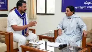 आई दोस्तों लाइव में मिलकर सभी लोगबातें करें जय भीम जय भारत