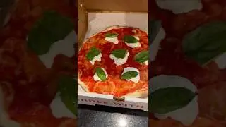 Пицца из кирпичной печи за 37 долларов к Суперкубку