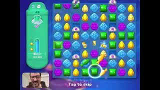 Крис Лавалле проходит уровни 43-49 в Candy Crush Soda Saga.