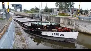 SOME ENGINE SOUNDS OF 'LABE 25', LEAVING A LOCK IN #GRONINGEN - #783NL ✅
